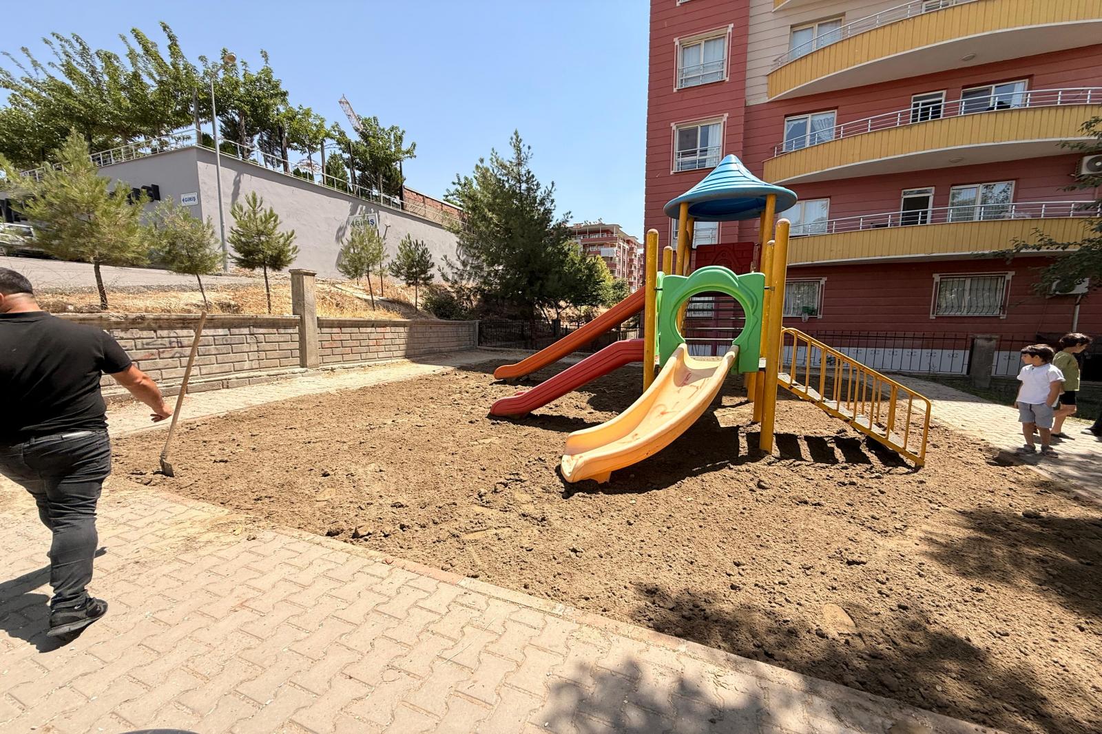 “Vali Amca, Bana Salıncak Yapar Mısın?” Sözü Karşılıksız Kalmadı