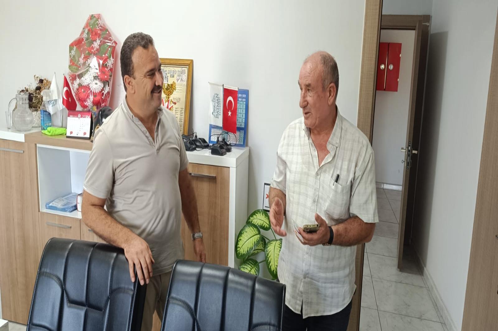 DALIŞ EĞİTİMİ İÇİN GİTTİLER, KAYBOLAN TELEFONU SAHİBİNE TESLİM ETTİLER
