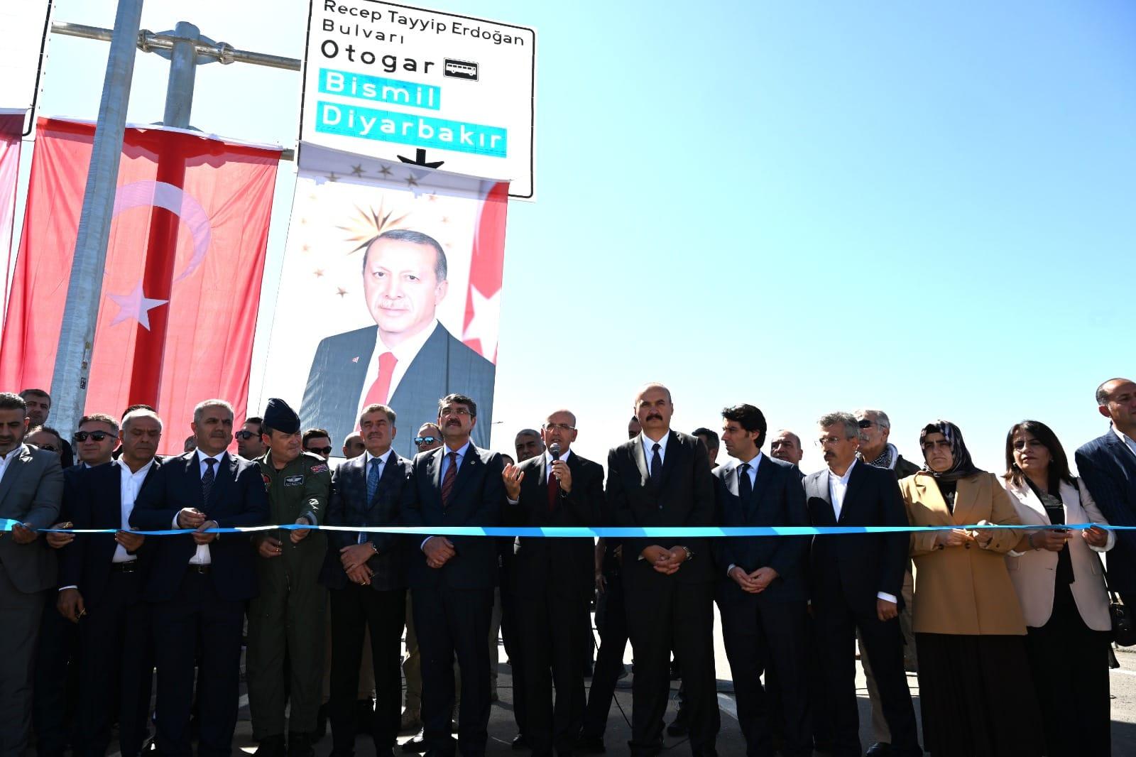 TRAFİK SORUNU RECEP TAYYİP ERDOĞAN BULVARI SAYESİNDE RAHATLADI