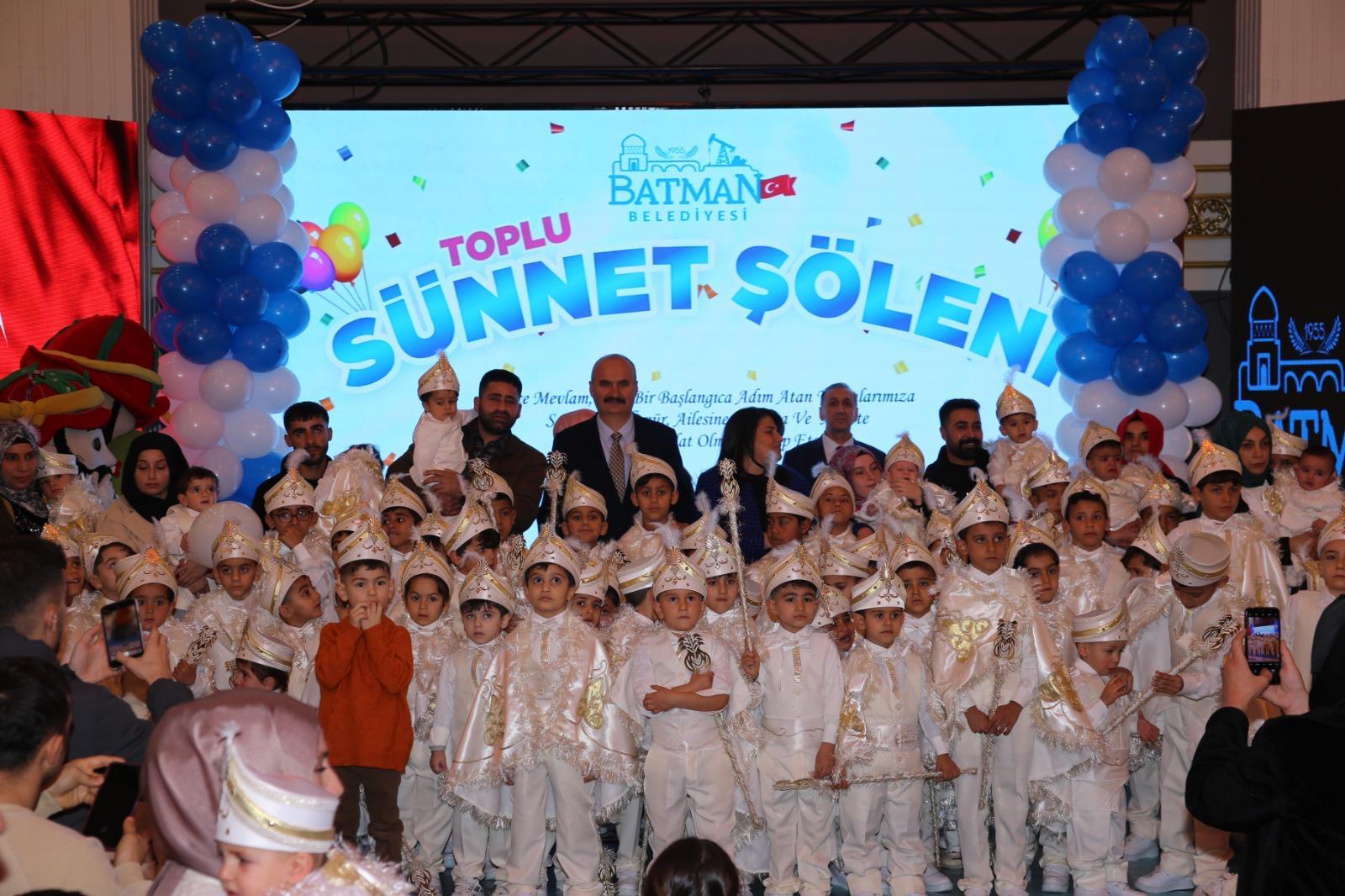  TOPLU SÜNNET ŞÖLENİNDE ÇOCUKLARIN MUTLULUĞU GÖRÜLMEYE DEĞERDİ