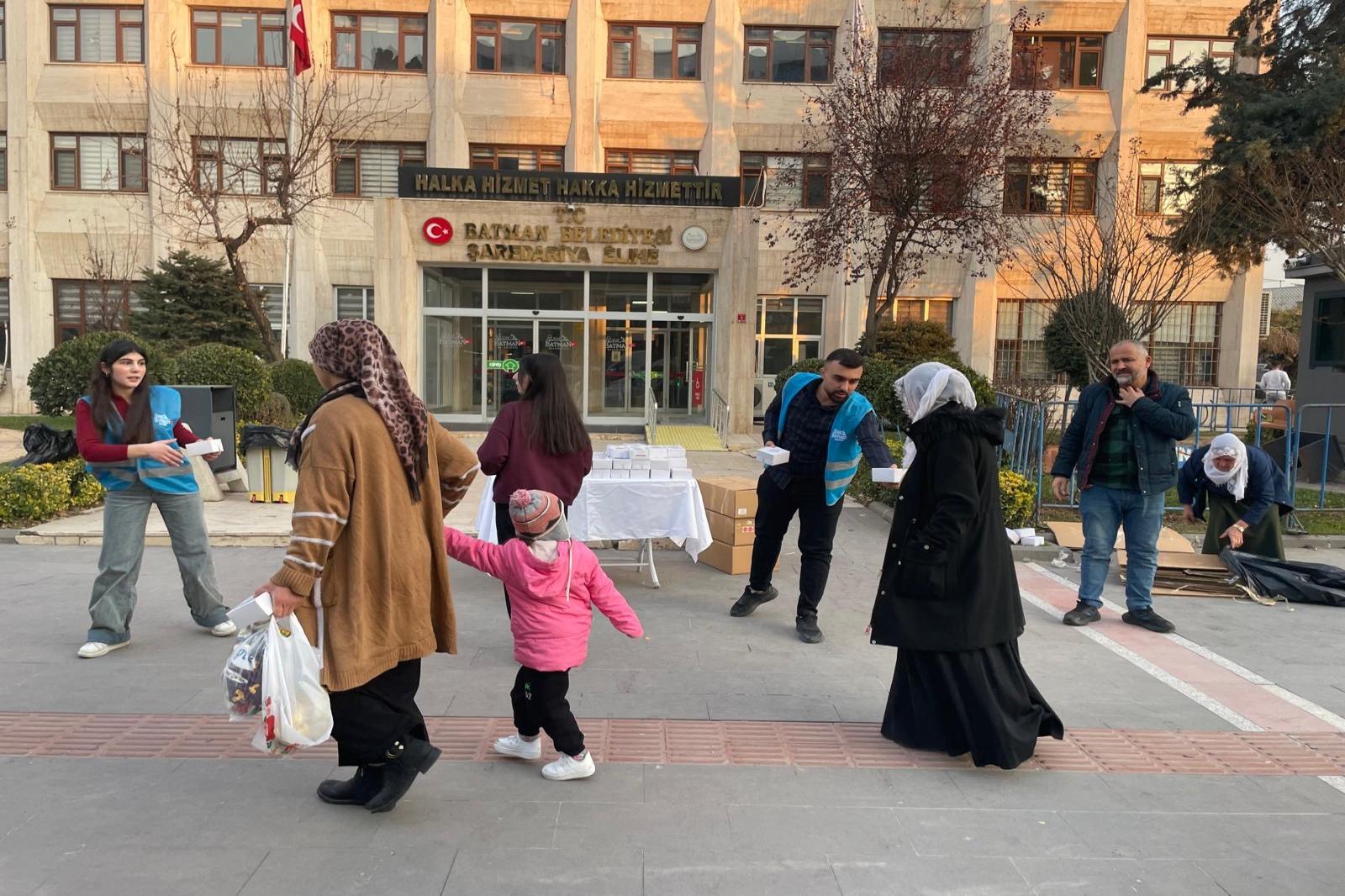 Belediye'den Regaip Kandiline özel Simit İkramı