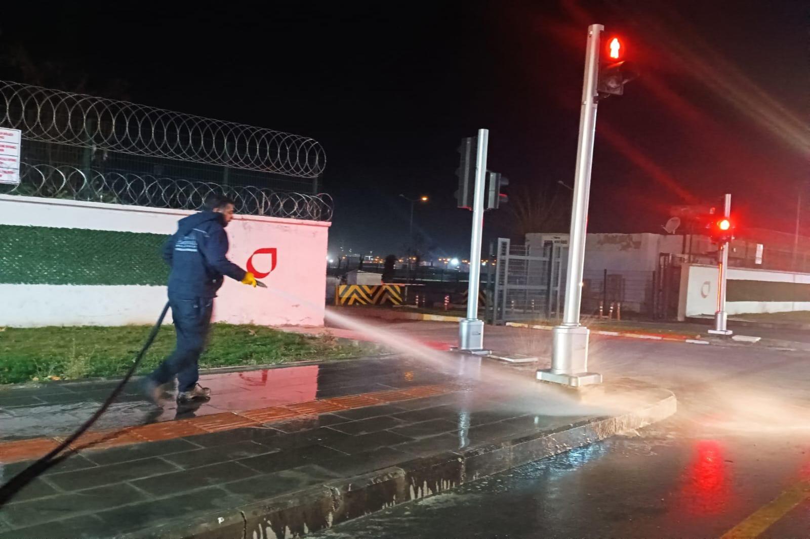 ÖZGÜRLÜK BULVARI’NDA HİJYEN SEFERBERLİĞİ